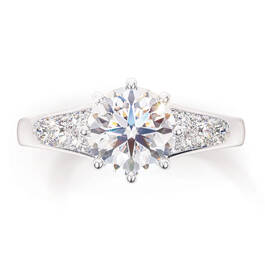 the queens engagement ring mem tribute 11356 0015 c alt