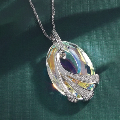 Women's Pendants & Necklaces